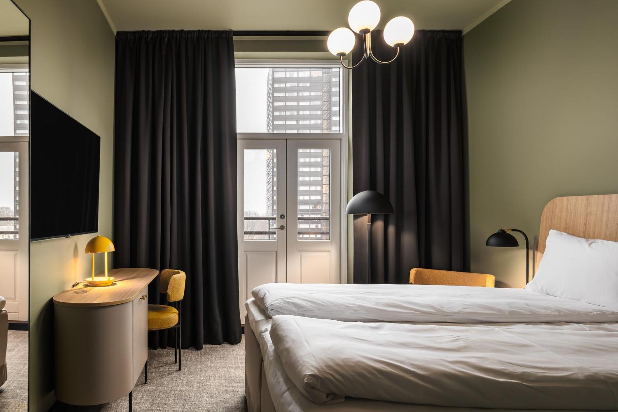 Twin Room,1648892830:JPEG